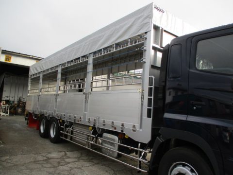 新車 大型家畜運搬車 佐藤ボデー製作所 オンリーワンのトラック製造 長野県松本市
